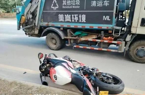 身亡现场惨状细节曝光就喜欢穿飙车！千亿球友会首页19岁机车女网红车祸(图5)